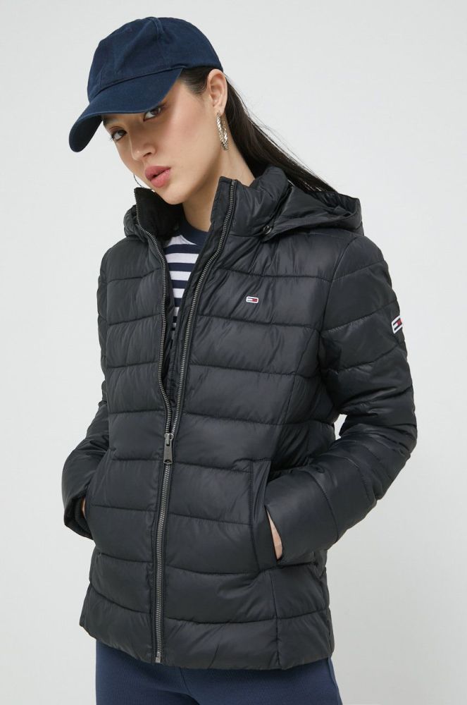 Куртка Tommy Jeans жіноча колір чорний зимова (2460312)