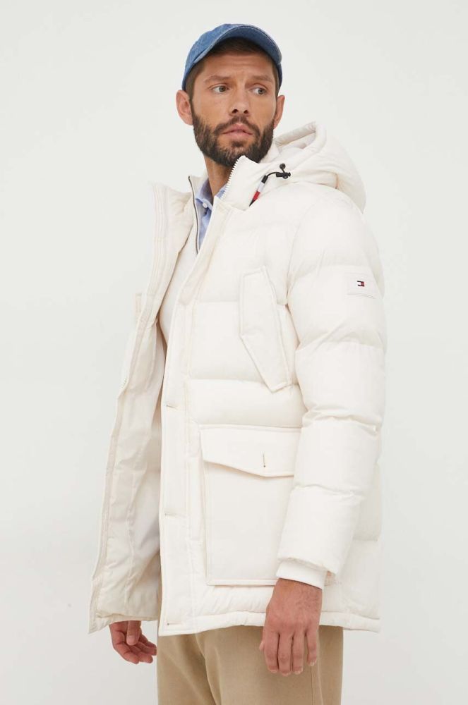 Куртка Tommy Hilfiger чоловіча колір бежевий зимова (3519999)